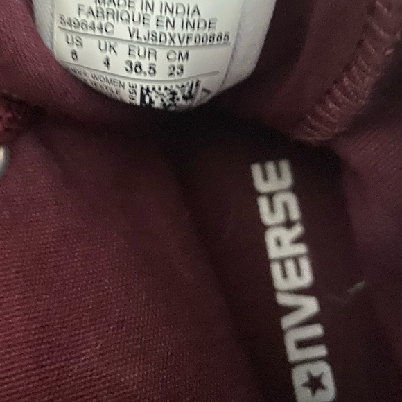 Converse - Picture 3 of 3